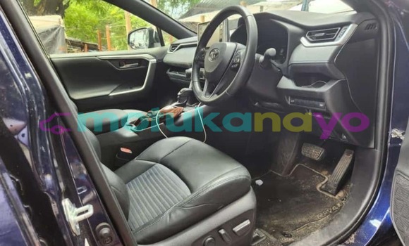 Acheter Neuf Voiture Toyota RAV 4 Bleu à Kinshasa, Kinshasa Acheter Neuf Voiture Toyota RAV 4 Bleu à Kinshasa, Kinshasa