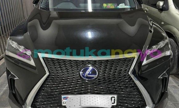 Acheter Occasion Voiture Toyota C-HR Blanc à Kinshasa, Kinshasa Acheter Occasion Voiture Toyota C-HR Blanc à Kinshasa, Kinshasa