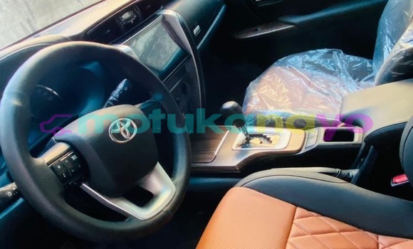 Acheter Neuf Voiture Toyota Fortuner Gris à Kinshasa, Kinshasa Acheter Neuf Voiture Toyota Fortuner Gris à Kinshasa, Kinshasa