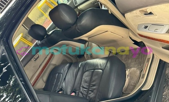 Acheter Neuf Voiture Toyota Harrier Noir à Kinshasa, Kinshasa Acheter Neuf Voiture Toyota Harrier Noir à Kinshasa, Kinshasa