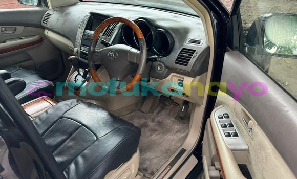 Acheter Neuf Voiture Toyota Harrier Noir à Kinshasa, Kinshasa Acheter Neuf Voiture Toyota Harrier Noir à Kinshasa, Kinshasa