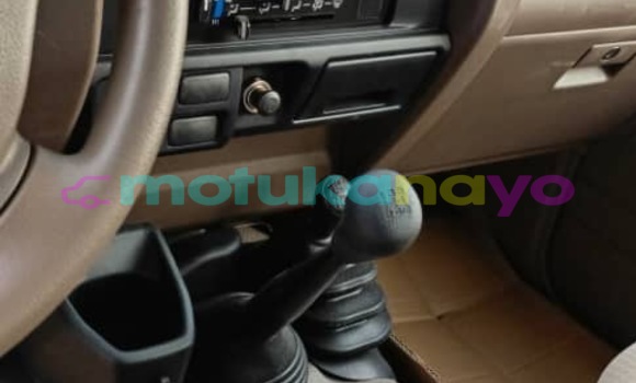 Acheter Neuf Voiture Toyota Land Cruiser Blanc à Kinshasa, Kinshasa Acheter Neuf Voiture Toyota Land Cruiser Blanc à Kinshasa, Kinshasa