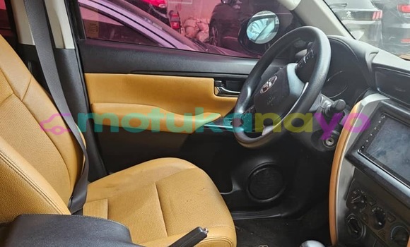 Acheter Occasion Voiture Toyota Fortuner Noir à Kinshasa, Kinshasa Acheter Occasion Voiture Toyota Fortuner Noir à Kinshasa, Kinshasa