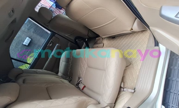 Acheter Neuf Voiture Toyota Fortuner Gris à Kinshasa, Kinshasa Acheter Neuf Voiture Toyota Fortuner Gris à Kinshasa, Kinshasa