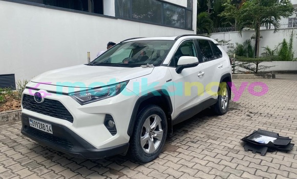 Acheter Neuf Voiture Toyota RAV4 Blanc à Kinshasa, Kinshasa Acheter Neuf Voiture Toyota RAV4 Blanc à Kinshasa, Kinshasa