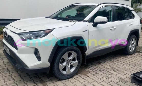 Acheter Neuf Voiture Toyota RAV4 Blanc à Kinshasa, Kinshasa Acheter Neuf Voiture Toyota RAV4 Blanc à Kinshasa, Kinshasa