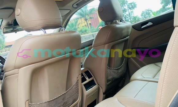 Acheter Neuf Voiture Mercedes‒Benz ML–Class Gris à Kinshasa, Kinshasa Acheter Neuf Voiture Mercedes‒Benz ML–Class Gris à Kinshasa, Kinshasa