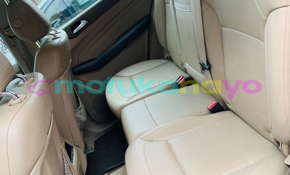 Acheter Neuf Voiture Mercedes‒Benz ML–Class Gris à Kinshasa, Kinshasa Acheter Neuf Voiture Mercedes‒Benz ML–Class Gris à Kinshasa, Kinshasa