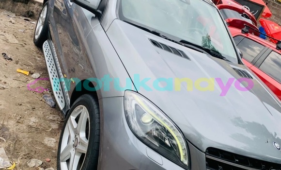 Acheter Neuf Voiture Mercedes‒Benz ML–Class Gris à Kinshasa, Kinshasa Acheter Neuf Voiture Mercedes‒Benz ML–Class Gris à Kinshasa, Kinshasa