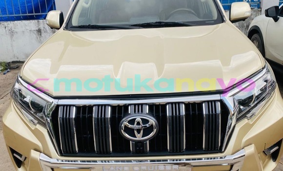 Acheter Neuf Voiture Toyota Prado Beige à Kinshasa, Kinshasa Acheter Neuf Voiture Toyota Prado Beige à Kinshasa, Kinshasa