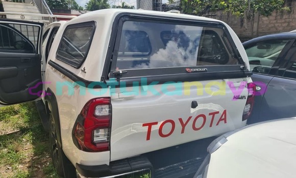 Acheter Occasion Voiture Toyota Hilux Blanc à Kinshasa, Kinshasa Acheter Occasion Voiture Toyota Hilux Blanc à Kinshasa, Kinshasa