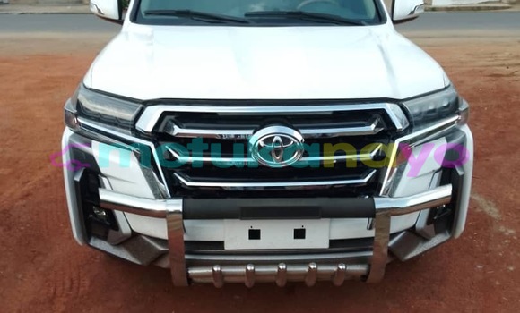 Acheter Neuf Voiture Toyota Land Cruiser Blanc à Kinshasa, Kinshasa Acheter Neuf Voiture Toyota Land Cruiser Blanc à Kinshasa, Kinshasa