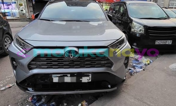 Acheter Neuf Voiture Toyota RAV4 Gris à Kinshasa, Kinshasa Acheter Neuf Voiture Toyota RAV4 Gris à Kinshasa, Kinshasa