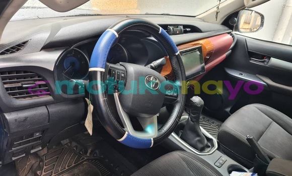 Acheter Occasion Voiture Toyota Hilux Bleu à Kinshasa, Kinshasa Acheter Occasion Voiture Toyota Hilux Bleu à Kinshasa, Kinshasa