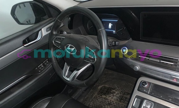 Acheter Neuf Voiture Hyundai H1 Noir à Kinshasa, Kinshasa Acheter Neuf Voiture Hyundai H1 Noir à Kinshasa, Kinshasa