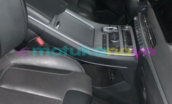 Acheter Neuf Voiture Hyundai H1 Noir à Kinshasa, Kinshasa Acheter Neuf Voiture Hyundai H1 Noir à Kinshasa, Kinshasa