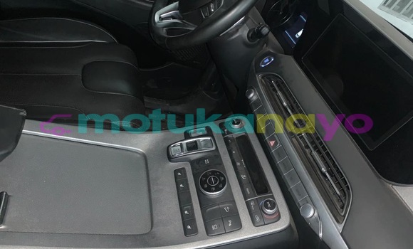 Acheter Neuf Voiture Hyundai H1 Noir à Kinshasa, Kinshasa Acheter Neuf Voiture Hyundai H1 Noir à Kinshasa, Kinshasa