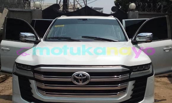 Acheter Occasion Voiture Toyota Land Cruiser Prado Blanc à Kinshasa, Kinshasa Acheter Occasion Voiture Toyota Land Cruiser Prado Blanc à Kinshasa, Kinshasa