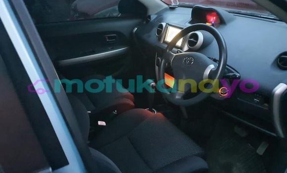 Buy New Toyota Ist Blue Car in Kinshasa in Kinshasa Buy New Toyota Ist Blue Car in Kinshasa in Kinshasa