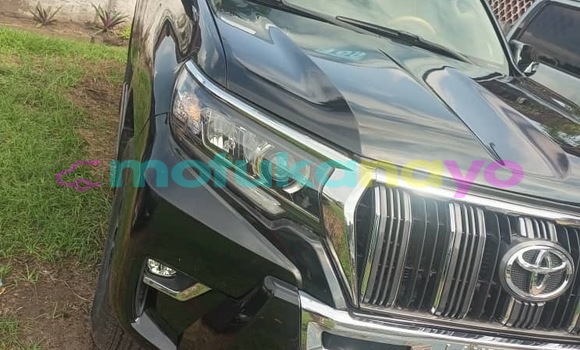 Acheter Neuf Voiture Toyota Prado Noir à Kinshasa, Kinshasa Acheter Neuf Voiture Toyota Prado Noir à Kinshasa, Kinshasa