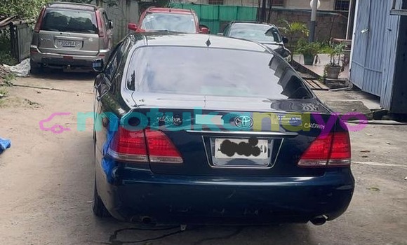 Acheter Neuf Voiture Toyota Crown Bleu à Kinshasa, Kinshasa Acheter Neuf Voiture Toyota Crown Bleu à Kinshasa, Kinshasa