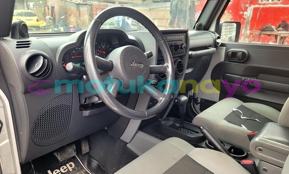 Buy New Jeep Wrangler White Car in Kinshasa in Kinshasa Buy New Jeep Wrangler White Car in Kinshasa in Kinshasa