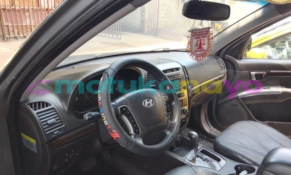 Acheter Neuf Voiture Hyundai Santa Fe Gris à Kinshasa, Kinshasa Acheter Neuf Voiture Hyundai Santa Fe Gris à Kinshasa, Kinshasa