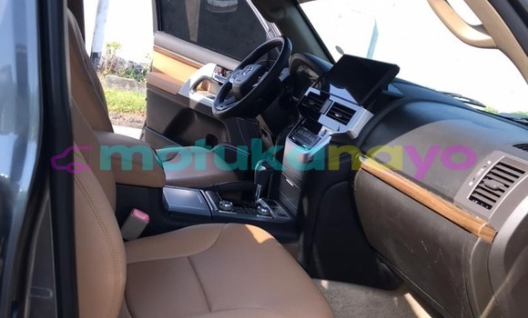 Acheter Occasion Voiture Toyota Land Cruiser Gris à Kinshasa, Kinshasa Acheter Occasion Voiture Toyota Land Cruiser Gris à Kinshasa, Kinshasa