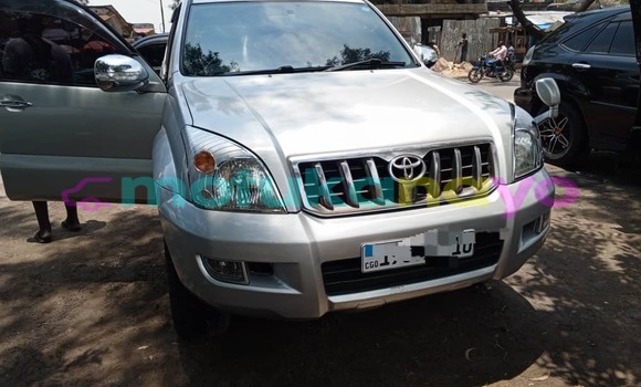 Acheter Neuf Voiture Toyota Land Cruiser Prado Gris à Kinshasa, Kinshasa Acheter Neuf Voiture Toyota Land Cruiser Prado Gris à Kinshasa, Kinshasa
