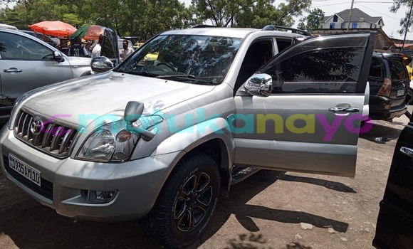 Acheter Neuf Voiture Toyota Land Cruiser Prado Gris à Kinshasa, Kinshasa Acheter Neuf Voiture Toyota Land Cruiser Prado Gris à Kinshasa, Kinshasa