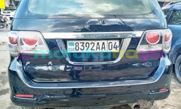 Acheter Neuf Voiture Toyota Fortuner Noir à Kinshasa, Kinshasa Acheter Neuf Voiture Toyota Fortuner Noir à Kinshasa, Kinshasa