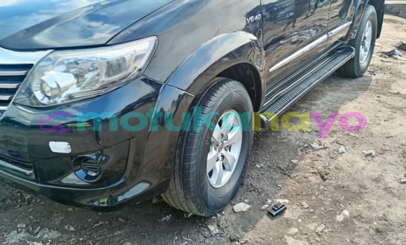 Acheter Neuf Voiture Toyota Fortuner Noir à Kinshasa, Kinshasa Acheter Neuf Voiture Toyota Fortuner Noir à Kinshasa, Kinshasa