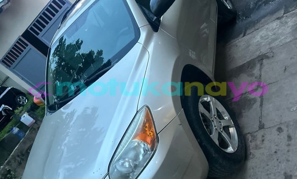 Acheter Neuf Voiture Toyota RAV4 Beige à Kinshasa, Kinshasa Acheter Neuf Voiture Toyota RAV4 Beige à Kinshasa, Kinshasa