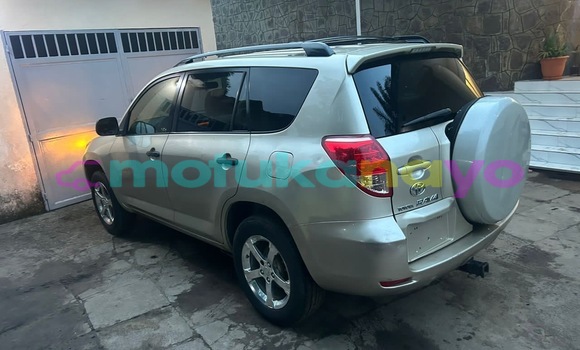 Acheter Neuf Voiture Toyota RAV4 Beige à Kinshasa, Kinshasa Acheter Neuf Voiture Toyota RAV4 Beige à Kinshasa, Kinshasa