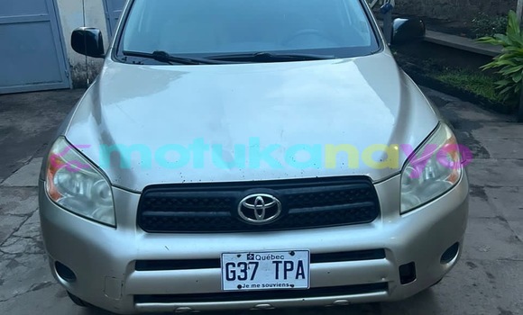 Acheter Neuf Voiture Toyota RAV4 Beige à Kinshasa, Kinshasa Acheter Neuf Voiture Toyota RAV4 Beige à Kinshasa, Kinshasa