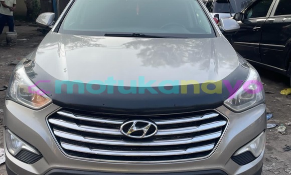 Acheter Neuf Voiture Hyundai Santa Fe Beige à Kinshasa, Kinshasa Acheter Neuf Voiture Hyundai Santa Fe Beige à Kinshasa, Kinshasa