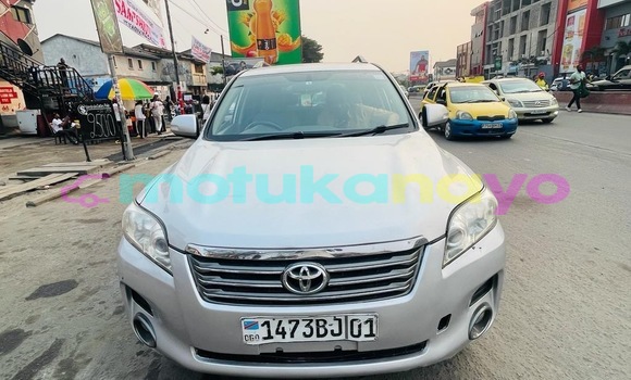 Buy Used Toyota Vanguard Silver Car in Kinshasa in Kinshasa Buy Used Toyota Vanguard Silver Car in Kinshasa in Kinshasa