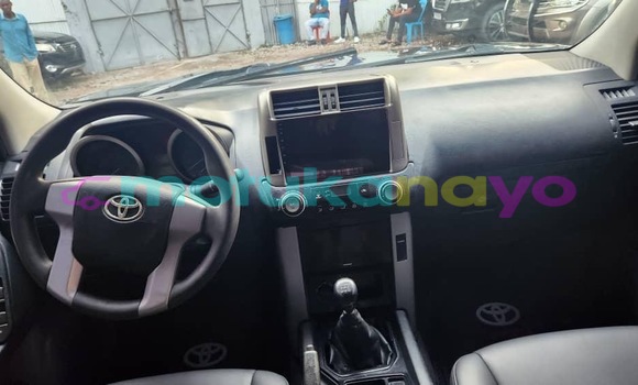 Acheter Neuf Voiture Toyota Prado Noir à Kinshasa, Kinshasa Acheter Neuf Voiture Toyota Prado Noir à Kinshasa, Kinshasa