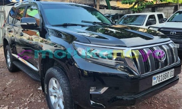 Acheter Neuf Voiture Toyota Prado Noir à Kinshasa, Kinshasa Acheter Neuf Voiture Toyota Prado Noir à Kinshasa, Kinshasa