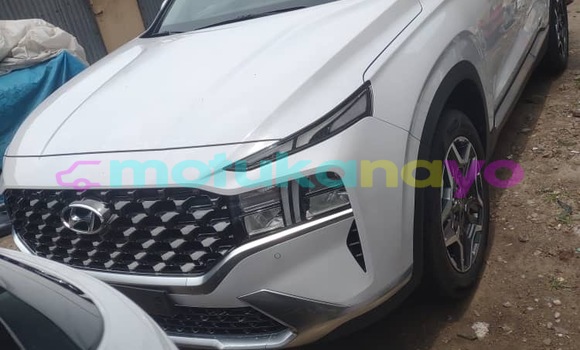 Acheter Neuf Voiture Hyundai Santa Fe Blanc à Kinshasa, Kinshasa Acheter Neuf Voiture Hyundai Santa Fe Blanc à Kinshasa, Kinshasa