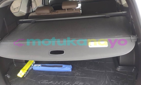 Acheter Neuf Voiture Hyundai Santa Fe Blanc à Kinshasa, Kinshasa Acheter Neuf Voiture Hyundai Santa Fe Blanc à Kinshasa, Kinshasa