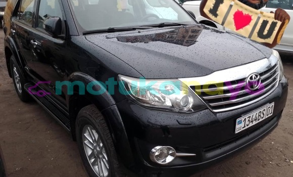 Acheter Neuf Voiture Toyota Fortuner Noir à Kinshasa, Kinshasa Acheter Neuf Voiture Toyota Fortuner Noir à Kinshasa, Kinshasa