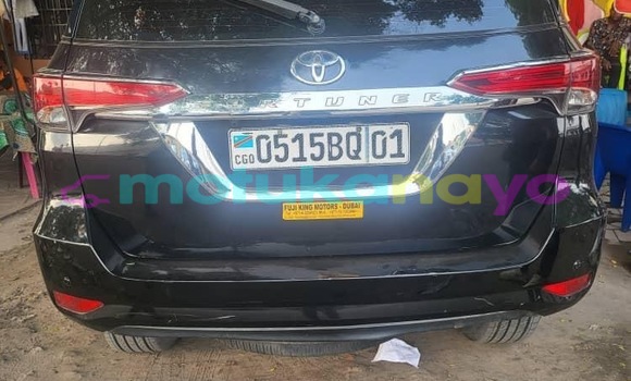 Acheter Neuf Voiture Toyota Fortuner Noir à Kinshasa, Kinshasa Acheter Neuf Voiture Toyota Fortuner Noir à Kinshasa, Kinshasa