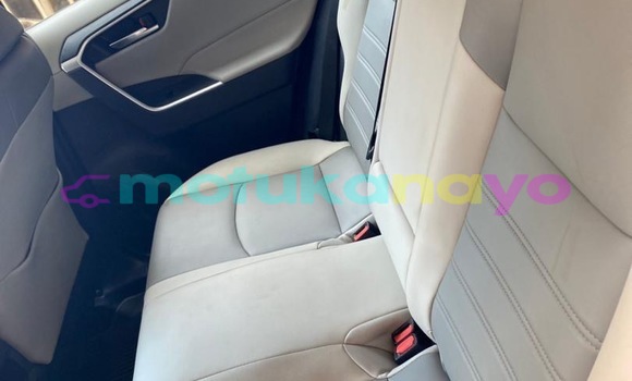 Acheter Neuf Voiture Toyota RAV4 Gris à Kinshasa, Kinshasa Acheter Neuf Voiture Toyota RAV4 Gris à Kinshasa, Kinshasa