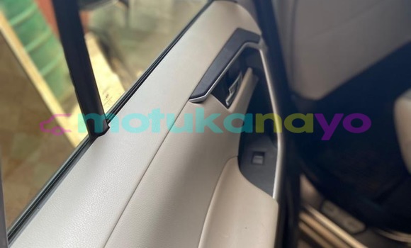 Acheter Neuf Voiture Toyota RAV4 Gris à Kinshasa, Kinshasa Acheter Neuf Voiture Toyota RAV4 Gris à Kinshasa, Kinshasa