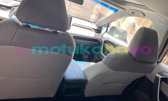 Acheter Neuf Voiture Toyota RAV4 Gris à Kinshasa, Kinshasa Acheter Neuf Voiture Toyota RAV4 Gris à Kinshasa, Kinshasa