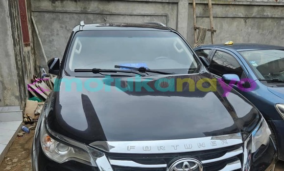 Acheter Neuf Voiture Toyota Fortuner Noir à Kinshasa, Kinshasa Acheter Neuf Voiture Toyota Fortuner Noir à Kinshasa, Kinshasa