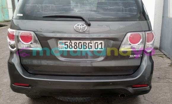 Acheter Neuf Voiture Toyota Fortuner Noir à Kinshasa, Kinshasa Acheter Neuf Voiture Toyota Fortuner Noir à Kinshasa, Kinshasa