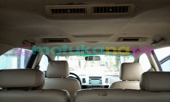 Acheter Neuf Voiture Toyota Fortuner Noir à Kinshasa, Kinshasa Acheter Neuf Voiture Toyota Fortuner Noir à Kinshasa, Kinshasa