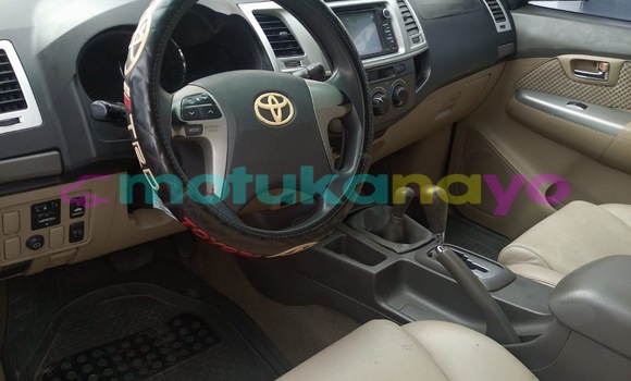 Acheter Neuf Voiture Toyota Fortuner Noir à Kinshasa, Kinshasa Acheter Neuf Voiture Toyota Fortuner Noir à Kinshasa, Kinshasa